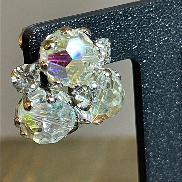 1950’s Coro Faceted Crystal & Rhinestone Cluster Clip-on Earrings - Picture 5 of 8